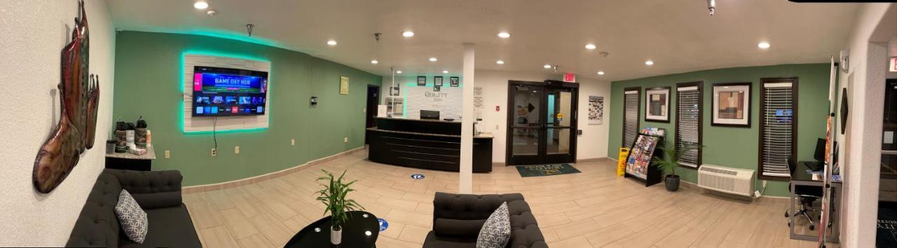 Quality Inn Russell Extérieur photo