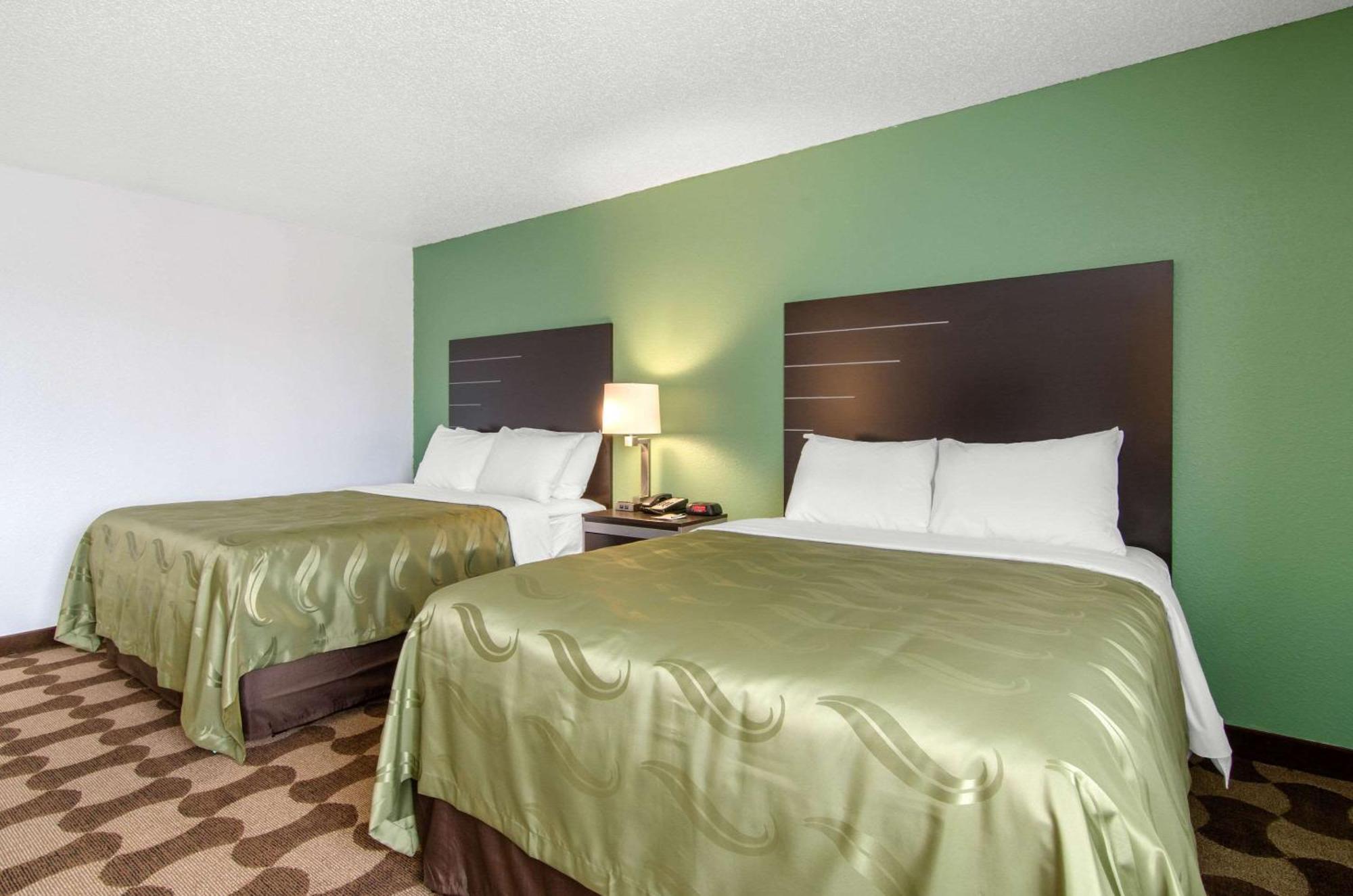Quality Inn Russell Extérieur photo
