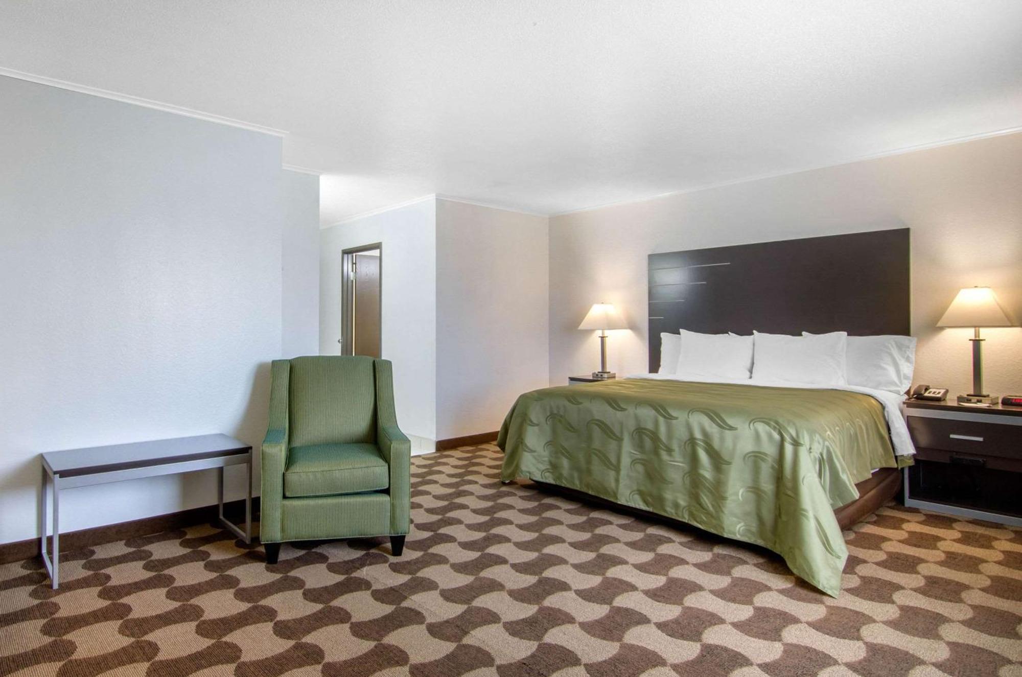 Quality Inn Russell Extérieur photo