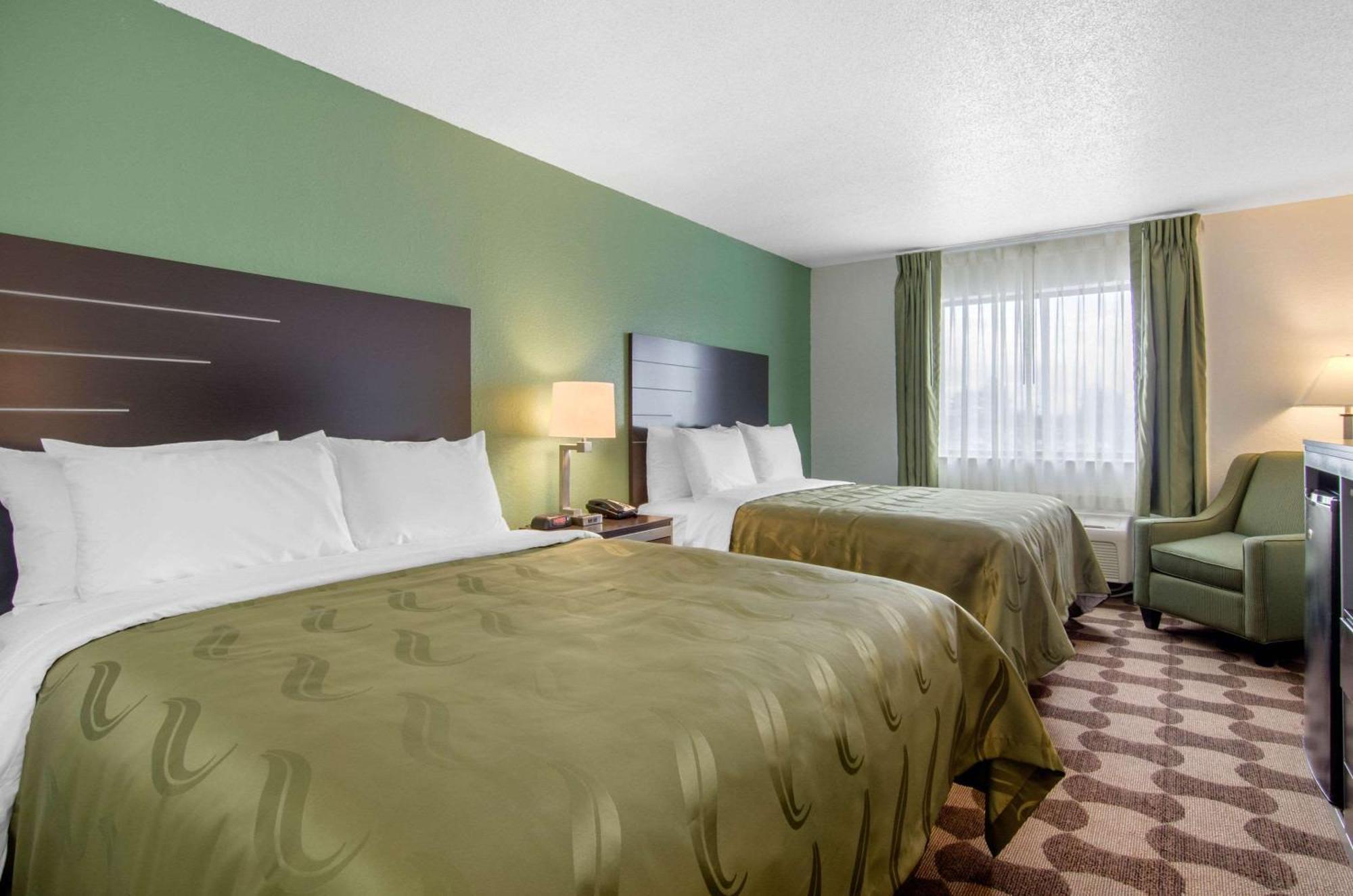 Quality Inn Russell Extérieur photo