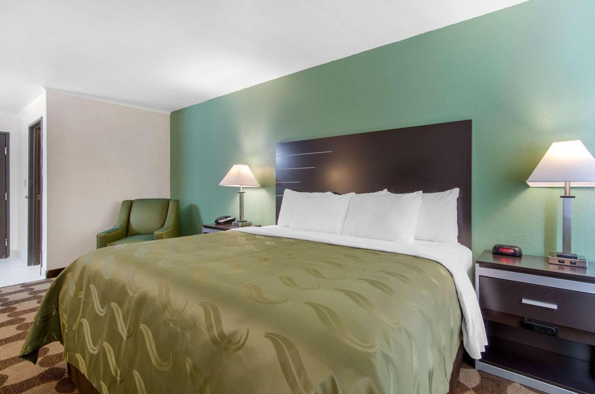 Quality Inn Russell Extérieur photo