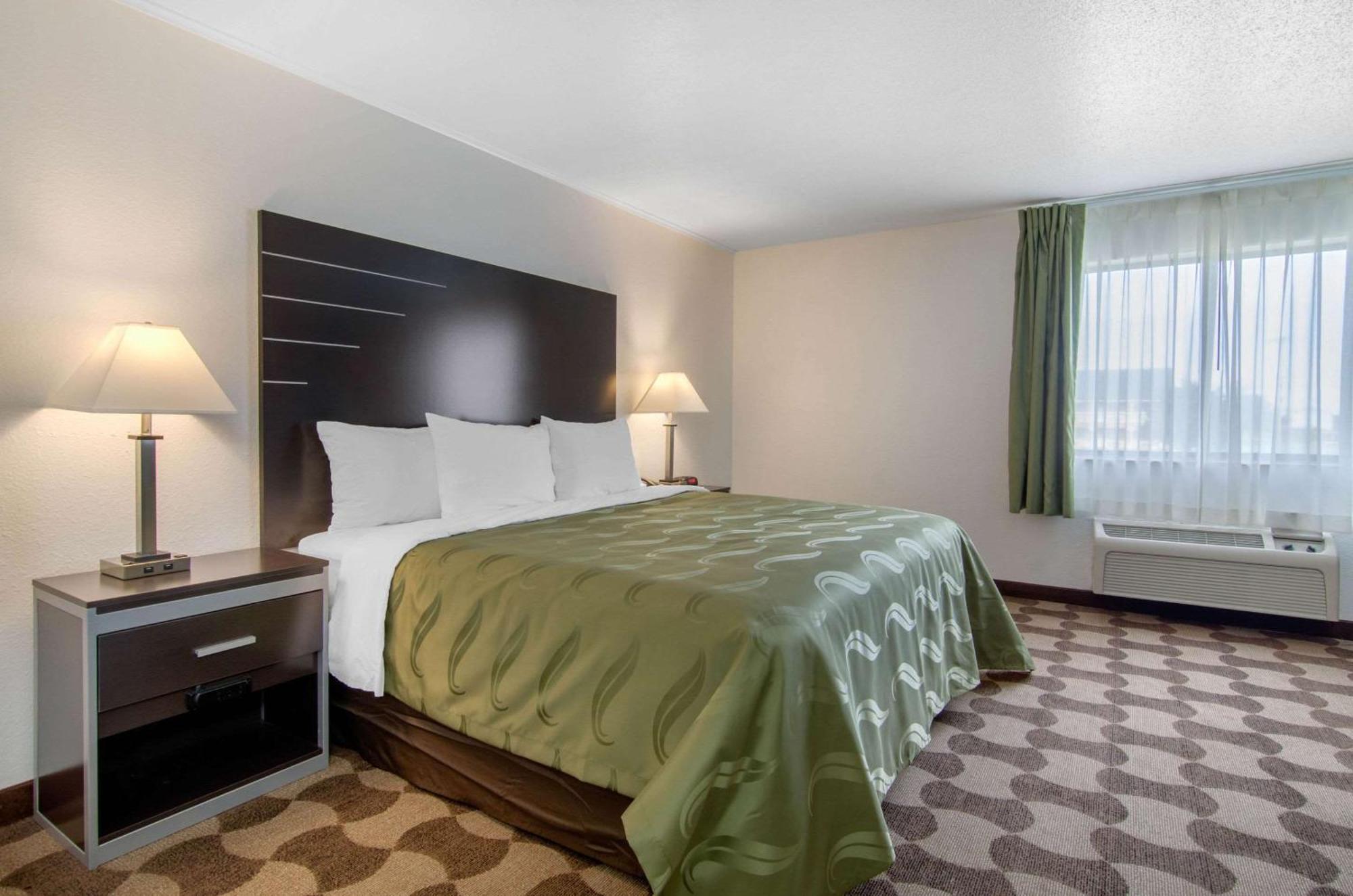 Quality Inn Russell Extérieur photo