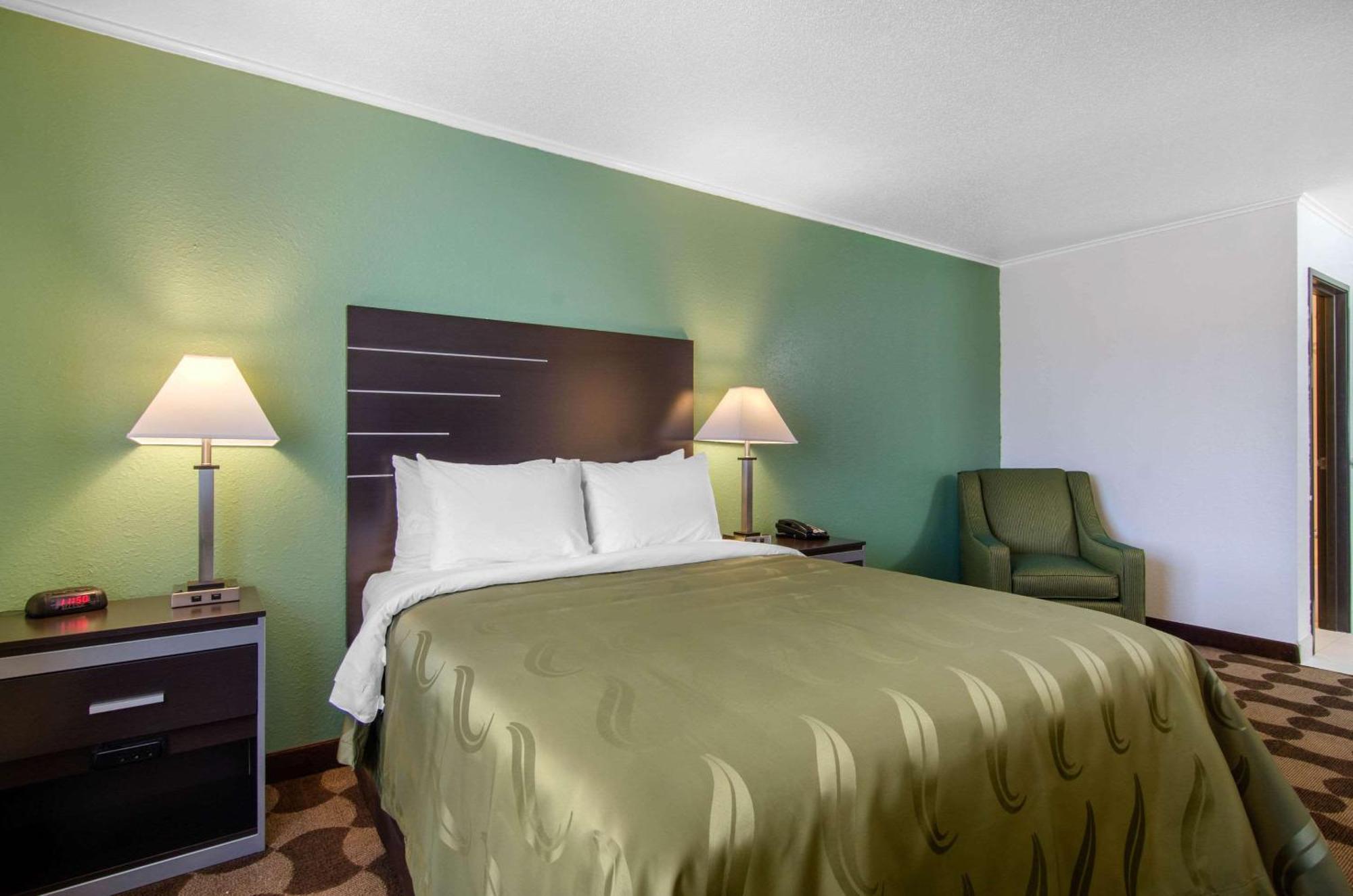 Quality Inn Russell Extérieur photo