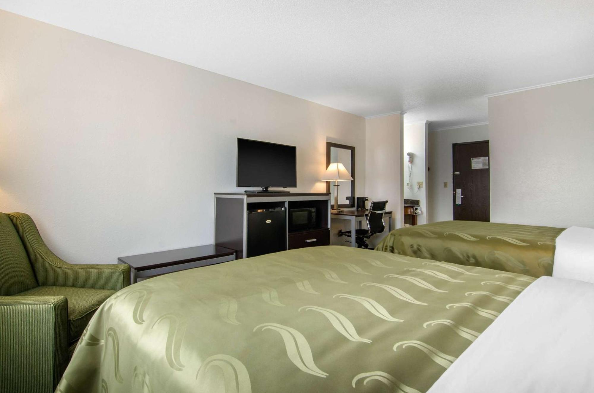 Quality Inn Russell Extérieur photo