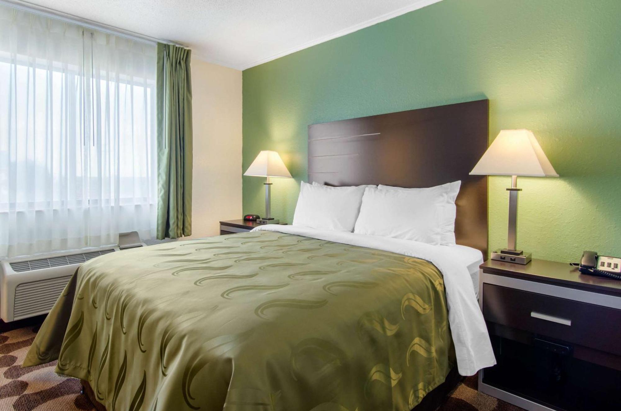 Quality Inn Russell Extérieur photo