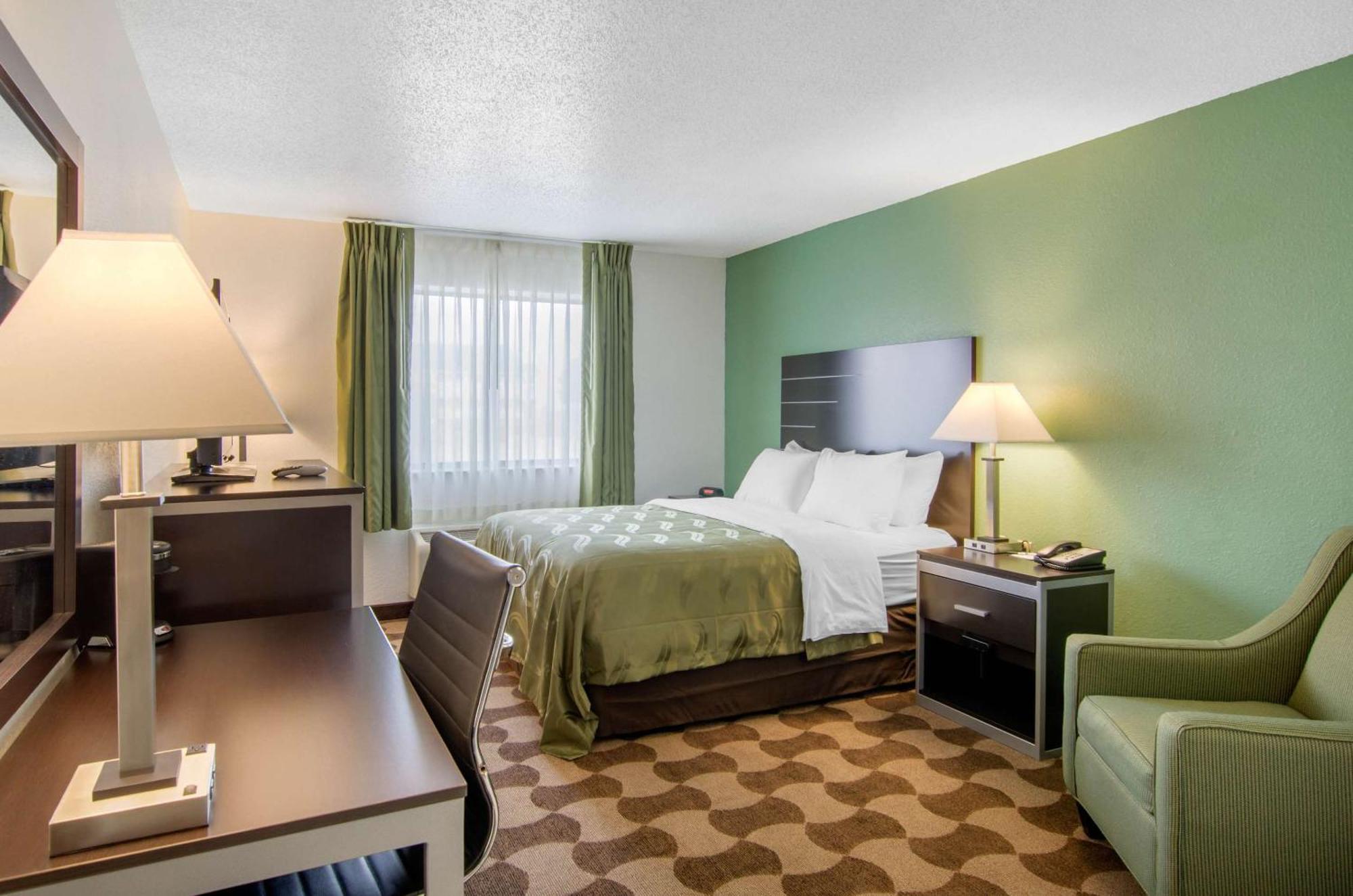 Quality Inn Russell Extérieur photo